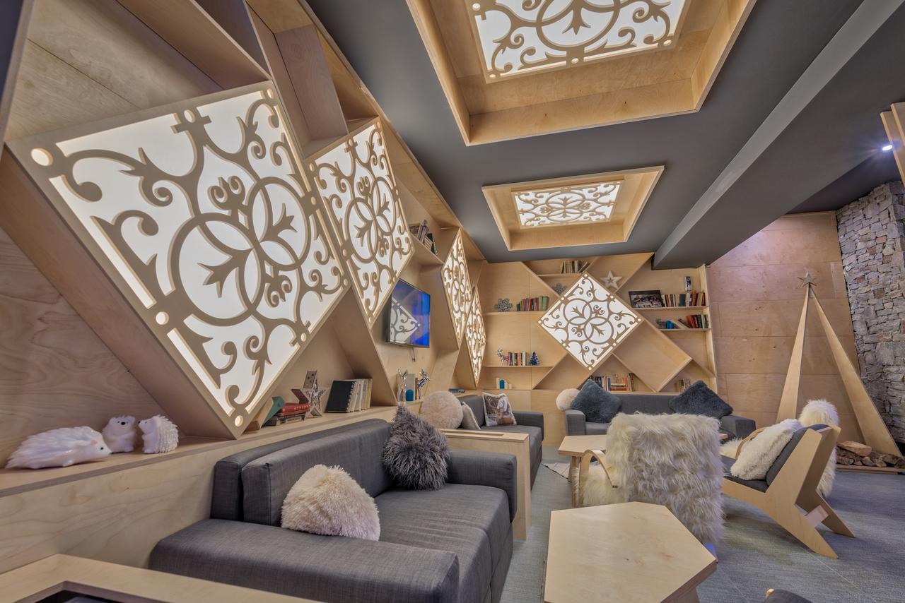 อาร์เต สปา แอนด์ พาร์ค โฮเทล Hotel เวลินกราด ภายนอก รูปภาพ The interior of the lounge